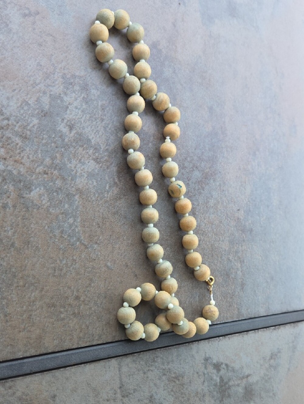 Beige Natural Wood Bead Necklace - Women Jewelry - Picture 8 of 8